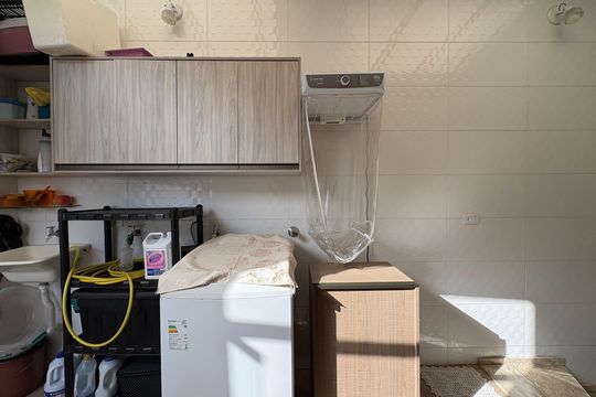 Lavanderia de casa à venda com 3 quartos, 183m² em Parque Gerassi, Santo André