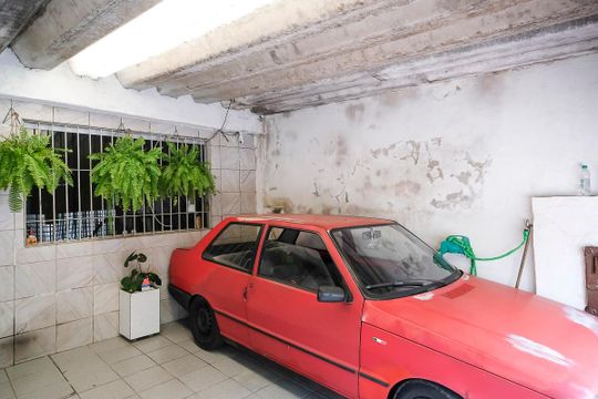 Garagem de casa à venda com 1 quarto, 113m² em Rudge Ramos, São Bernardo do Campo
