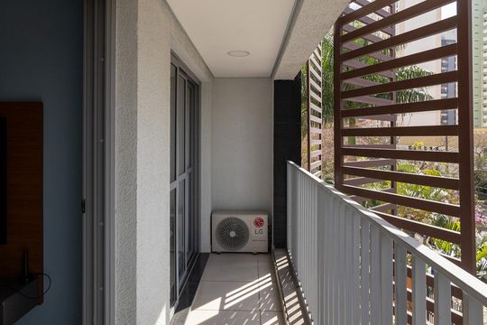 Varanda da Sala de apartamento à venda com 1 quarto, 46m² em Jardim das Acacias, São Paulo