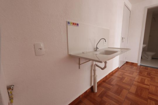 Cozinha de apartamento para alugar com 2 quartos, 38m² em Fazenda da Juta, São Paulo