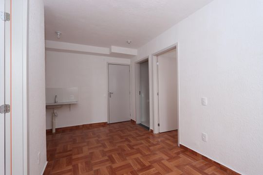 Sala de apartamento à venda com 2 quartos, 38m² em Fazenda da Juta, São Paulo