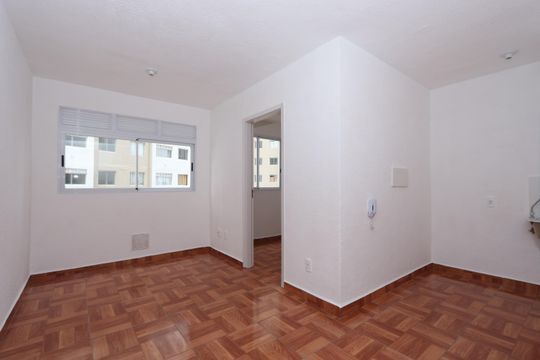 Sala de apartamento à venda com 2 quartos, 38m² em Fazenda da Juta, São Paulo