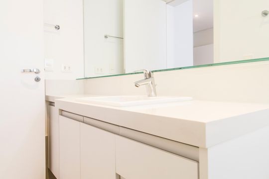 Banheiro da Suíte 3 de casa de condomínio à venda com 4 quartos, 385m² em Colinas da Anhanguera, Santana de Parnaíba