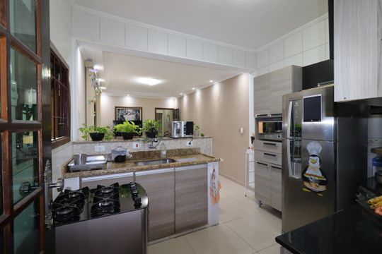 Cozinha de casa à venda com 3 quartos, 208m² em Jardim Ana Maria, Santo André