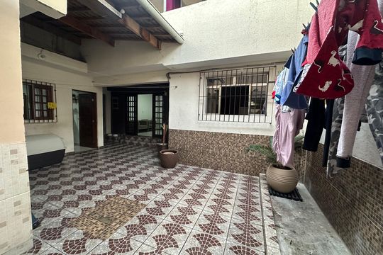 Quintal de casa para alugar com 3 quartos, 250m² em Jardim Belval, Barueri