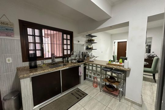 Cozinha de casa para alugar com 3 quartos, 250m² em Jardim Belval, Barueri