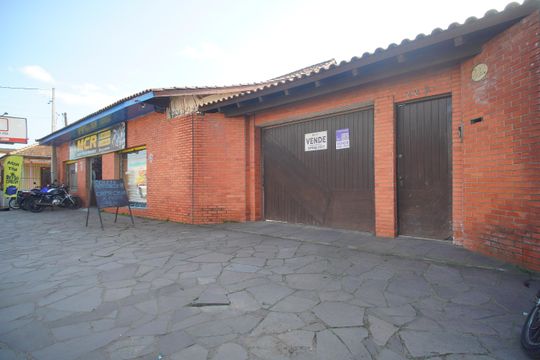 Fachada de casa para alugar com 2 quartos, 594m² em Industrial, Novo Hamburgo