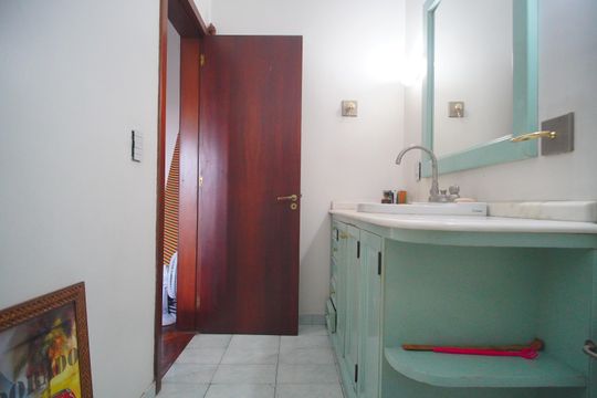 Banheiro da Suíte 1 de casa para alugar com 2 quartos, 594m² em Industrial, Novo Hamburgo