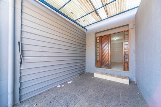 Garagem de casa para alugar com 3 quartos, 200m² em Jardim Santo Alberto, Santo André