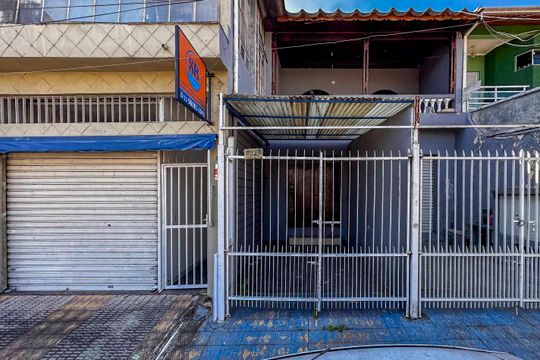 Fachada de casa para alugar com 3 quartos, 200m² em Jardim Santo Alberto, Santo André