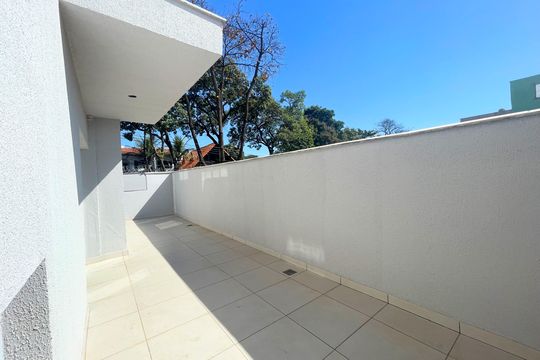 Área privativa / área livre de apartamento à venda com 2 quartos, 132m² em Santa Monica, Belo Horizonte