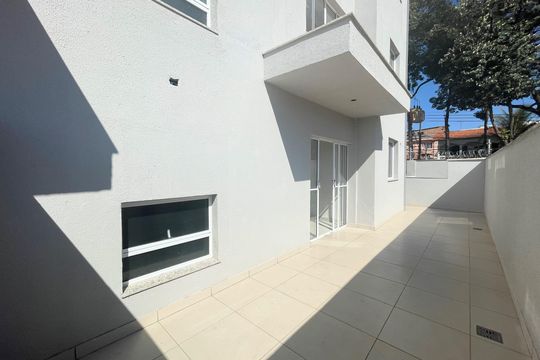 Área privativa / área livre de apartamento à venda com 2 quartos, 132m² em Santa Monica, Belo Horizonte