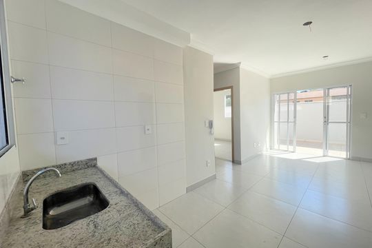 Cozinha de apartamento à venda com 2 quartos, 132m² em Santa Monica, Belo Horizonte