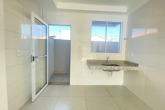 Cozinha de apartamento à venda com 2 quartos, 132m² em Santa Monica, Belo Horizonte