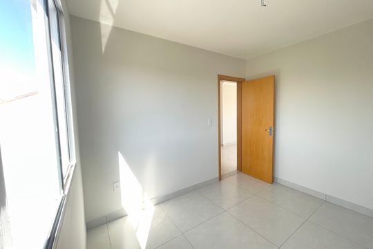 Quarto de apartamento à venda com 2 quartos, 49m² em Santa Monica, Belo Horizonte