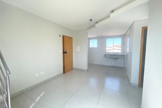 Sala de apartamento à venda com 2 quartos, 98m² em Santa Monica, Belo Horizonte