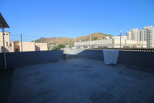 Área comum de apartamento à venda com 3 quartos, 110m² em Vaz Lobo, Rio de Janeiro