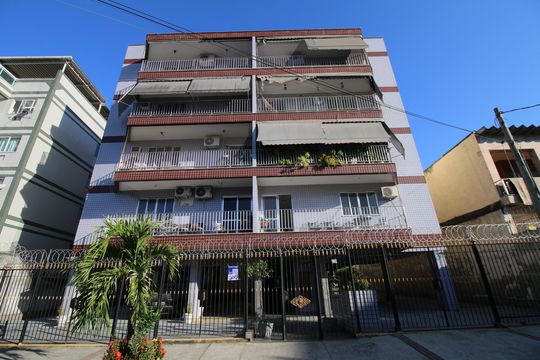 Fachada do Prédio de apartamento à venda com 3 quartos, 110m² em Vaz Lobo, Rio de Janeiro