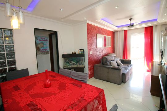 Sala de apartamento à venda com 3 quartos, 110m² em Vaz Lobo, Rio de Janeiro