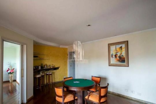 Apartamento para alugar com 4 quartos, 580m² em Bosque da Saúde, São Paulo
