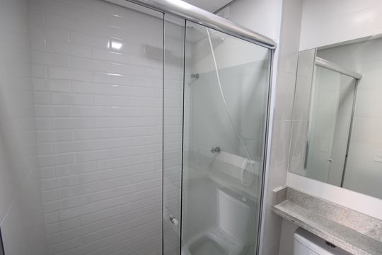 Banheiro Social de apartamento para alugar com 1 quarto, 30m² em Jardim São Paulo, São Paulo