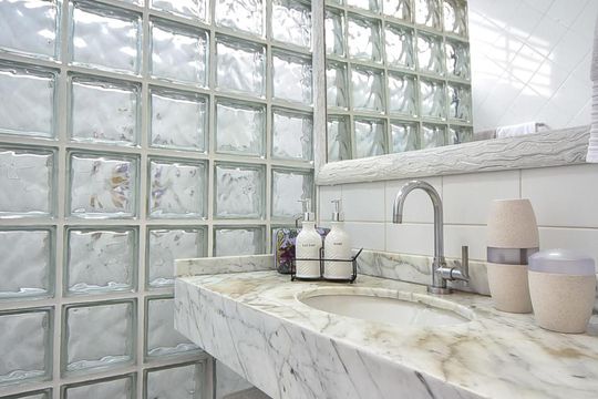 Banheiro de casa à venda com 2 quartos, 260m² em Jardim Londrina, São Paulo