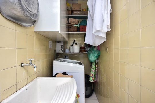 Área de Serviço de casa à venda com 2 quartos, 260m² em Jardim Londrina, São Paulo