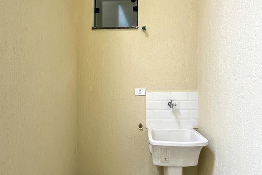 Área de Serviço de casa à venda com 3 quartos, 150m² em Chacara Nossa Senhora Aparecida, São Paulo