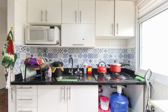 Cozinha de apartamento para alugar com 2 quartos, 45m² em Colônia (zona Leste), São Paulo