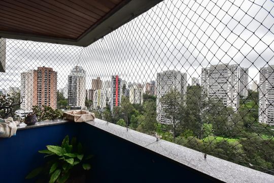 Varanda de apartamento à venda com 4 quartos, 250m² em Jardim Londrina, São Paulo