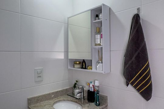 Banheiro de kitnet/studio para alugar com 1 quarto, 26m² em Brooklin, São Paulo
