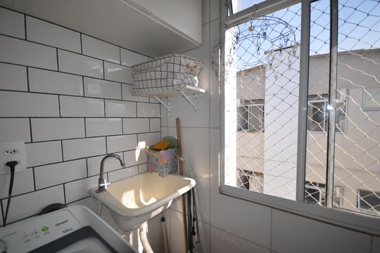 Área de Serviço de apartamento para alugar com 2 quartos, 44m² em Campo Grande, Rio de Janeiro