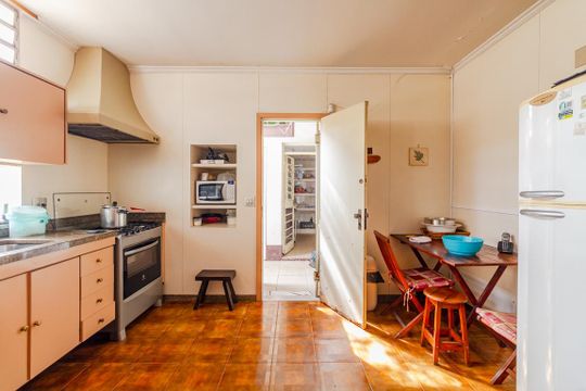 Cozinha de casa para alugar com 3 quartos, 297m² em Alto de Pinheiros, São Paulo