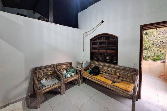 Sala de casa à venda com 3 quartos, 120m² em Maravista, Niterói