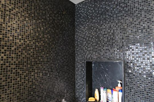 Banheiro da Suíte de apartamento para alugar com 1 quarto, 100m² em Vila Nova Conceição, São Paulo