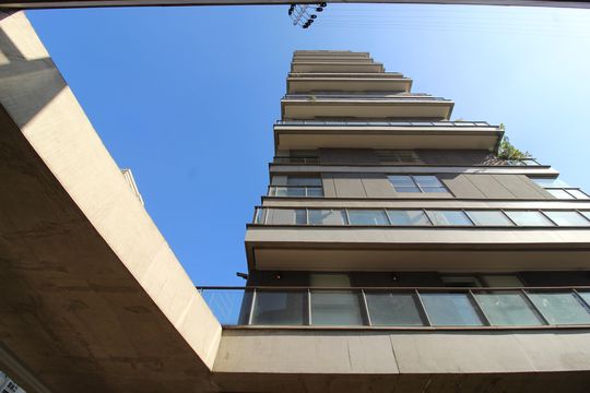Fachada do Prédio de apartamento para alugar com 1 quarto, 100m² em Vila Nova Conceição, São Paulo