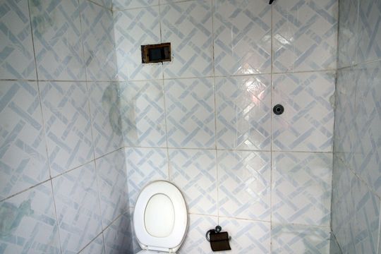 Banheiro de serviço 1 de casa à venda com 2 quartos, 300m² em Vila da Penha, Rio de Janeiro