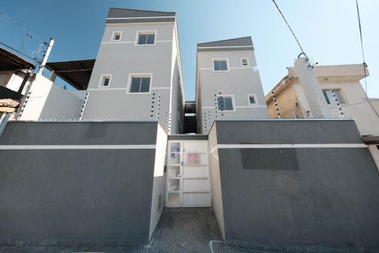 Fachada de apartamento à venda com 2 quartos, 34m² em Jardim Santa Teresinha, São Paulo