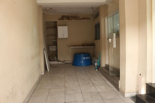 Garagem de casa à venda com 3 quartos, 144m² em Osvaldo Cruz, São Caetano do Sul