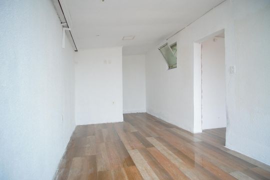Quarto de apartamento à venda com 1 quarto, 55m² em Sarandi, Porto Alegre