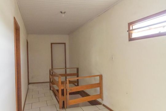 Corredor de casa à venda com 4 quartos, 220m² em Fátima, Canoas