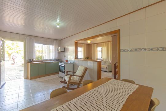 Cozinha de casa à venda com 4 quartos, 220m² em Fátima, Canoas