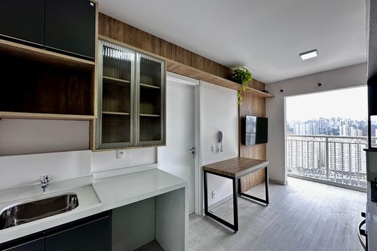 Cozinha de apartamento para alugar com 1 quarto, 34m² em Vila das Belezas, São Paulo