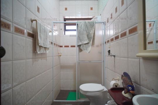 Banheiro de casa à venda com 3 quartos, 244m² em Rondônia, Novo Hamburgo