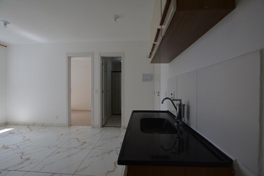Cozinha de apartamento para alugar com 2 quartos, 34m² em Jardim Peri, São Paulo