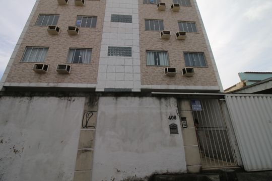 Fachada do Prédio de apartamento para alugar com 2 quartos, 60m² em Brás de Pina, Rio de Janeiro