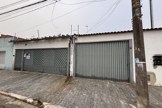 Fachada de casa para alugar com 4 quartos, 450m² em Jardim da Represa, São Bernardo do Campo