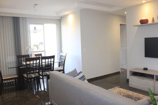 Apartamento à venda com 2 quartos, 67m² em Vila Galvão, Guarulhos