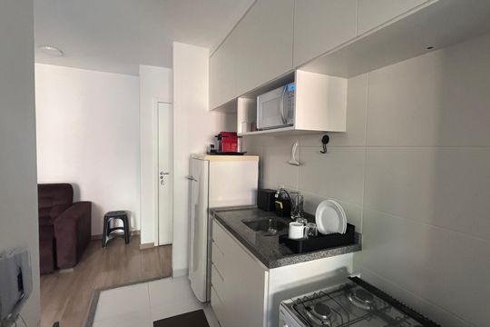 Cozinha de apartamento à venda com 2 quartos, 57m² em Centro, Campinas