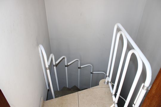 Escada de casa de condomínio à venda com 2 quartos, 119m² em Vila Invernada, São Paulo